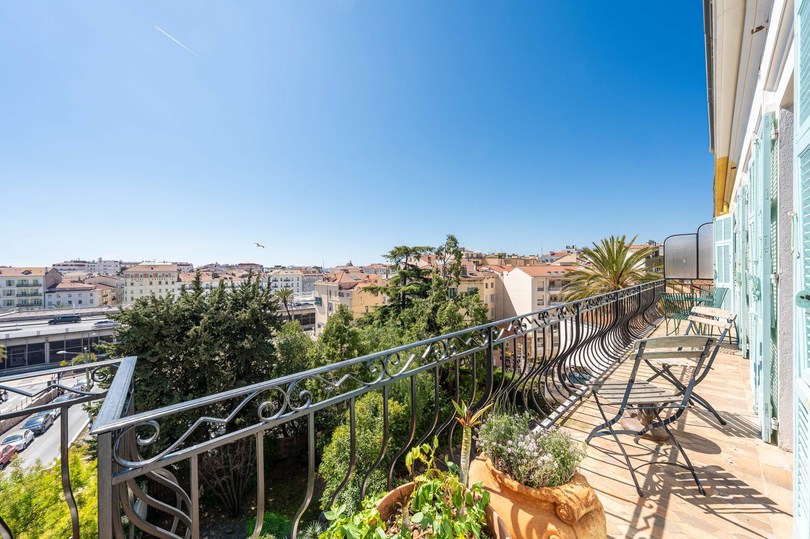 Balcony, iron railings