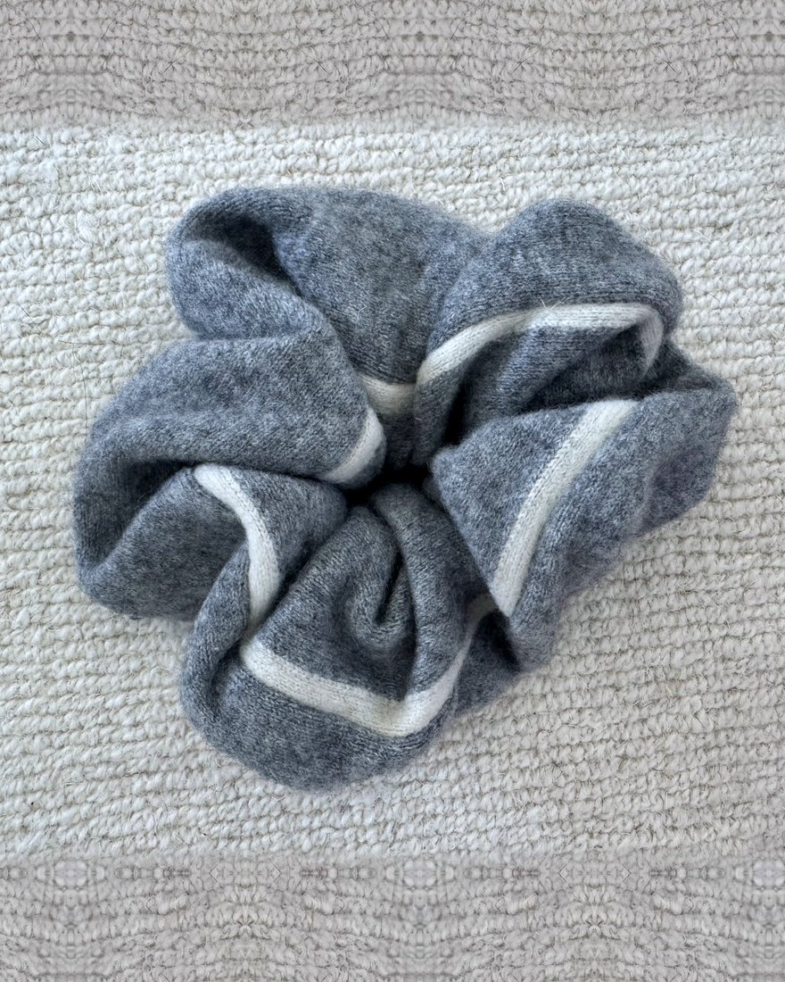 Grey, striped chouchou