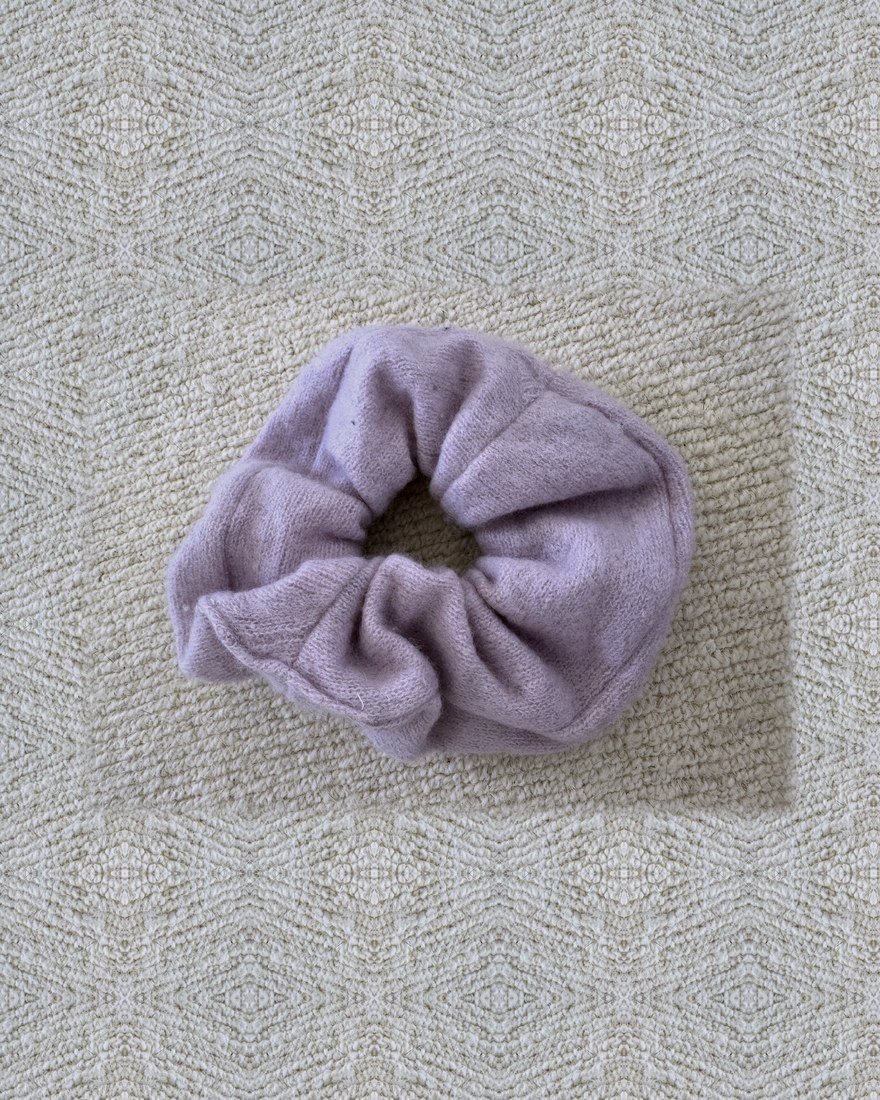 Pale lilac chouchou