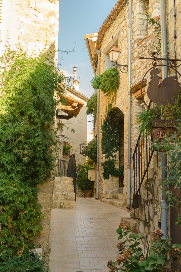 Mougins